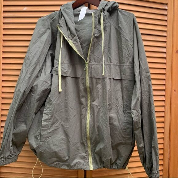 Fabletics Windbreaker Jacket size XL - Picture 3 of 5